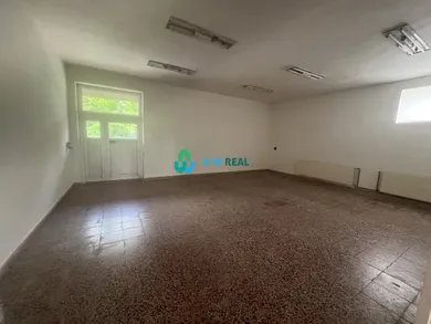 Na prenájom komerčné, 120 m², Povoda