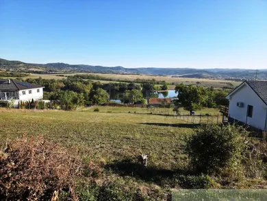 Na predaj pozemok, 200 m², Krupina