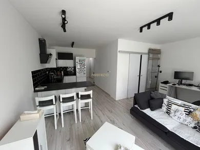 Na predaj 1-izbový byt, 48 m², Bratislava-Podunajské Biskupice