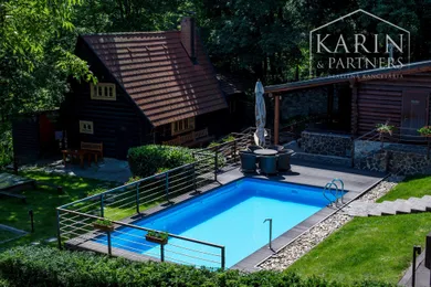 Na predaj dom, 690 m², Modra