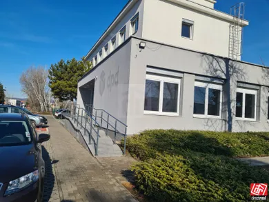 Na prenájom komerčné, 315 m², Bratislava-Ružinov, Technická