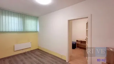 Na prenájom 3-izbový byt, 60 m², Bratislava-Dúbravka, Plachého