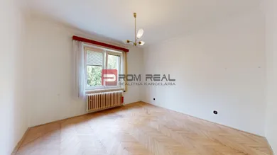 Na predaj 4-izbový dom, Bratislava-Vajnory, Dorastenecká