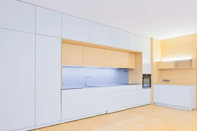 Byty na prenájom 4-izbový, Bratislava-Nové Mesto · €1 600