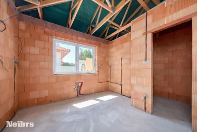 Na predaj dom, 110 m², Šoporňa