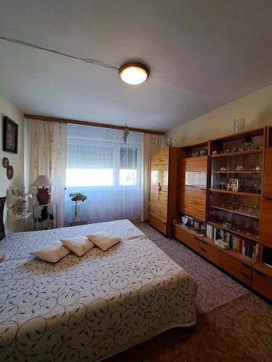 Na predaj 3-izbový byt, 64 m², Komárno, Košická ul.