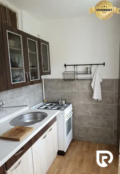Na predaj 3-izbový byt, 78 m², Trenčín, Pred poľom
