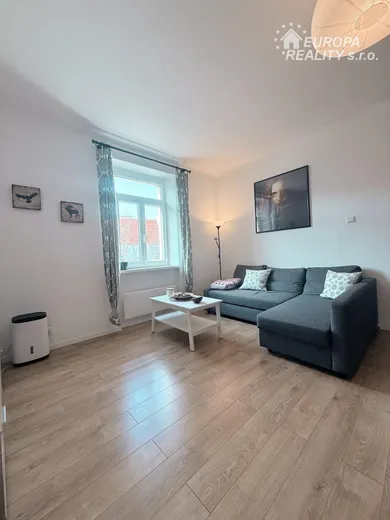 Na predaj 2-izbový byt, 49 m², Bratislava-Staré Mesto, Bukurešťská