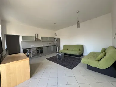 Na prenájom 2-izbový byt, 57 m², Pezinok, Moyzesova