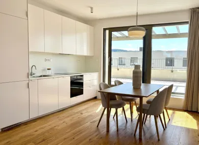 Na prenájom 2-izbový byt, 64 m², Prešov, Bayerova