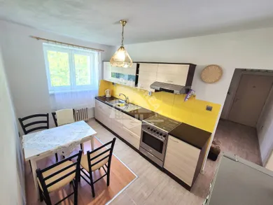 Byty na prenájom 2-izbový, Banská Bystrica · €650