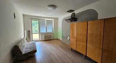 Na predaj 3-izbový byt, 66 m², Prešov, Vlada Clementisa