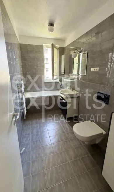 Na prenájom 2-izbový byt, 51 m², Bratislava-Petržalka, Bosákova