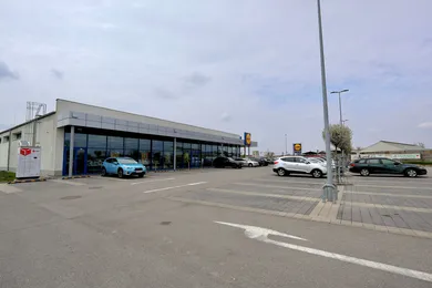 Na predaj komerčné, 71 m², Most pri Bratislave, M. R. Štefánika