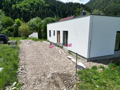 Na predaj 4-izbový dom, Nezbudská Lúčka