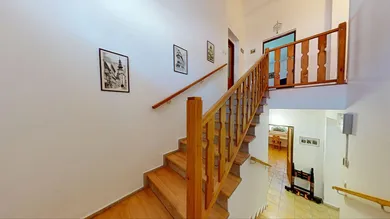 Na prenájom 4-izbový dom, 155 m², Bratislava-Ružinov, Stachanovská