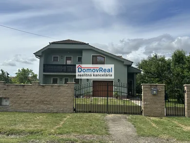 Domy na sprzedaż, 4-pokojowe, Bratislava-Podunajské Biskupice · €379 000