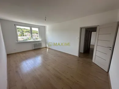 Na predaj 2-izbový byt, 55 m², Bratislava-Dúbravka, Galbavého