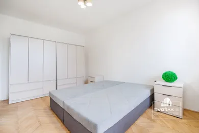Na prenájom 2-izbový byt, 53 m², Banská Bystrica, Trieda SNP 11