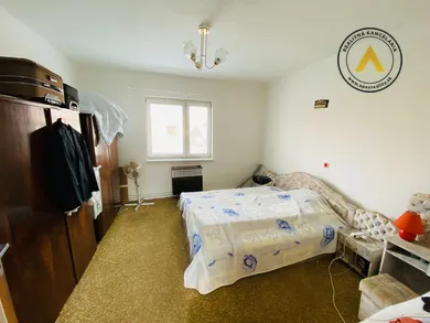 Na predaj 3-izbový dom, 130 m², Hlohovec, Záhradnícka