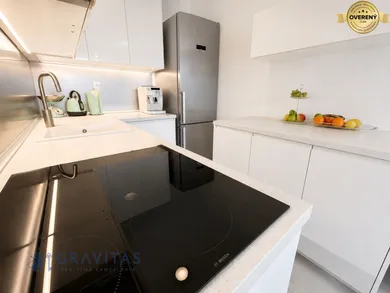 Na predaj 3-izbový byt, 64 m², Bratislava-Dúbravka, Agátová