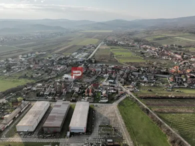 Na prenájom komerčné, 116 m², Vinosady, Pezinská