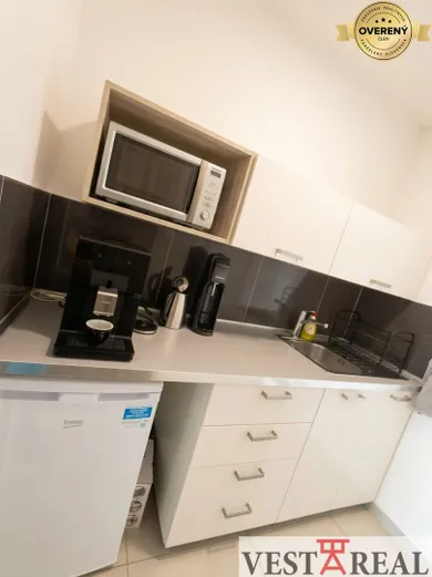Na prenájom komerčné, 25 m², Trnava, Priemyselná