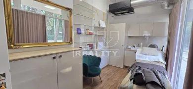 Lokale komercyjne na wynajem, Banská Bystrica · €300
