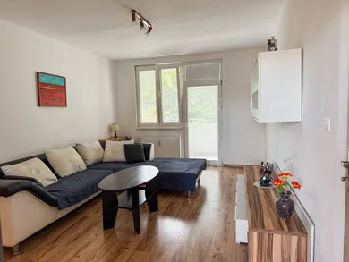 Квартиры в аренду, 3-комнатные, Prešov · €700