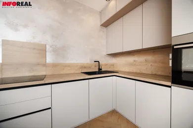 Na predaj 5-izbový dom, 200 m², Rozhanovce, Matúša Čáka Trenčianskeho