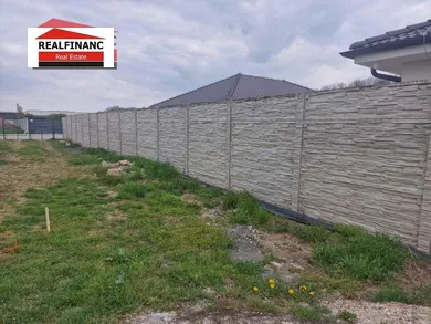 Na predaj pozemok, 735 m², Voderady, Pánske pozemky