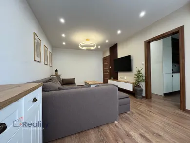 Na prenájom 2-izbový byt, 68 m², Komárno