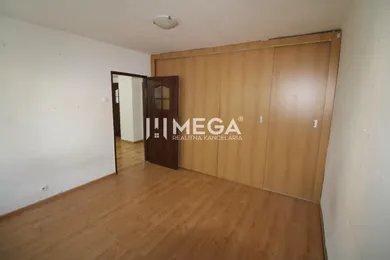 Na predaj 3-izbový byt, 59 m², Snina, Študentská