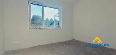 Na predaj 4-izbový dom, 84 m², Rovinka