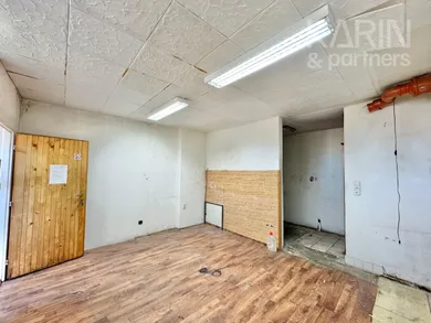 Na predaj objekt, 24 m², Holíč, Školská