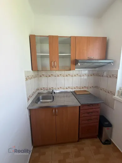 Na prenájom byt v Dunajská Streda · €400 · Pôvodný stav