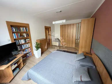 Na predaj 2-izbový byt, 59 m², Banská Bystrica