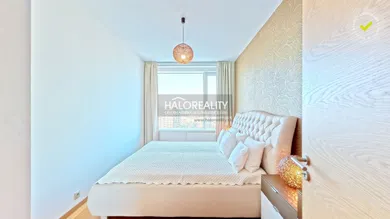 Na prenájom 3-izbový byt, 90 m², Bratislava-Staré Mesto, Landererova