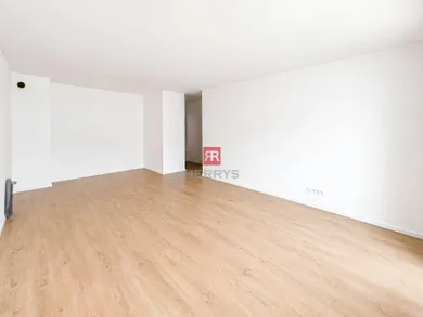 Na predaj 1-izbový byt, 36 m², Bratislava-Dúbravka, Agátová