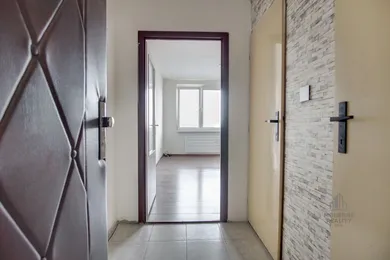 Na predaj 1-izbový byt, 24 m², Nové Zámky, Nábrežná