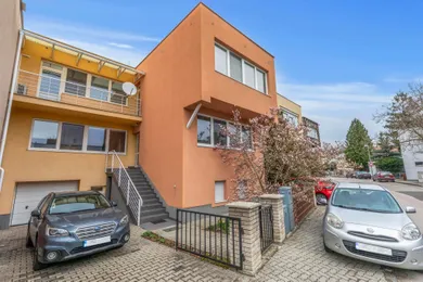 Domy na sprzedaż, 5-pokojowe, Bratislava-Nové Mesto · €780 000