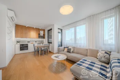 Na prenájom 2-izbový byt, 53 m², Bratislava-Staré Mesto, Žižkova