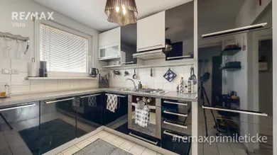 Na predaj 4-izbový byt, 87 m², Bratislava-Rača, Na pasekách