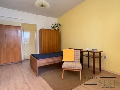 Na prenájom 2-izbový byt, 91 m², Žilina, Hollého