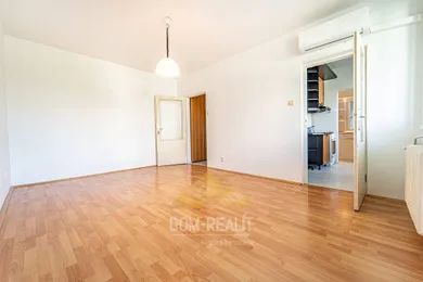 Na predaj byt v Bratislava-Karlova Ves · €183 000 · Čiastočná rekonštrukcia
