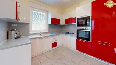 Domy na sprzedaż, 4-pokojowe, Rovinka · €339 990