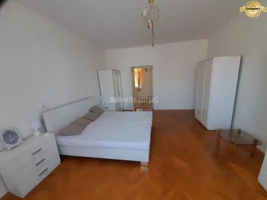 Byty na prenájom 4-izbový, Nové Zámky · €850