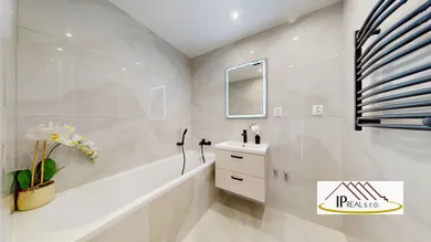Na predaj 3-izbový byt, 75 m², Bratislava-Ružinov, Šándorova