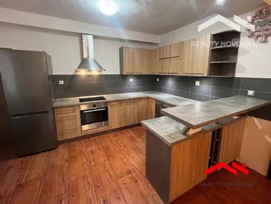 Na predaj 4-izbový dom, 154 m², Závada
