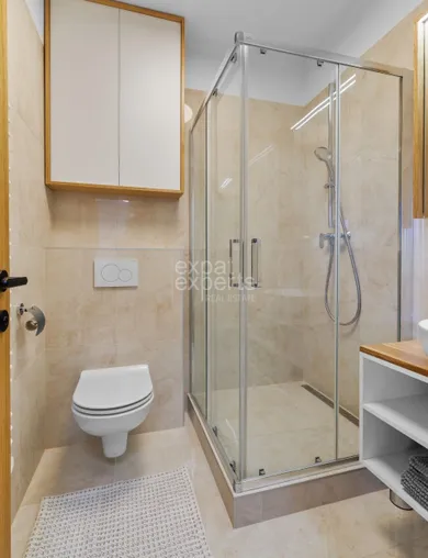 Na prenájom 1-izbový byt, 25 m², Bratislava-Staré Mesto, Dunajská